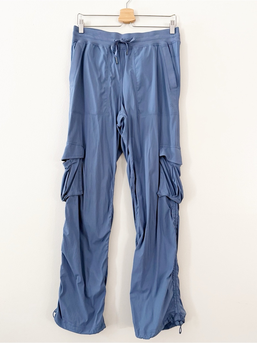 Lululemon Dance Studio Relaxed Fit Mid Rise Cargo Pant Size Medium  Oasis Blue